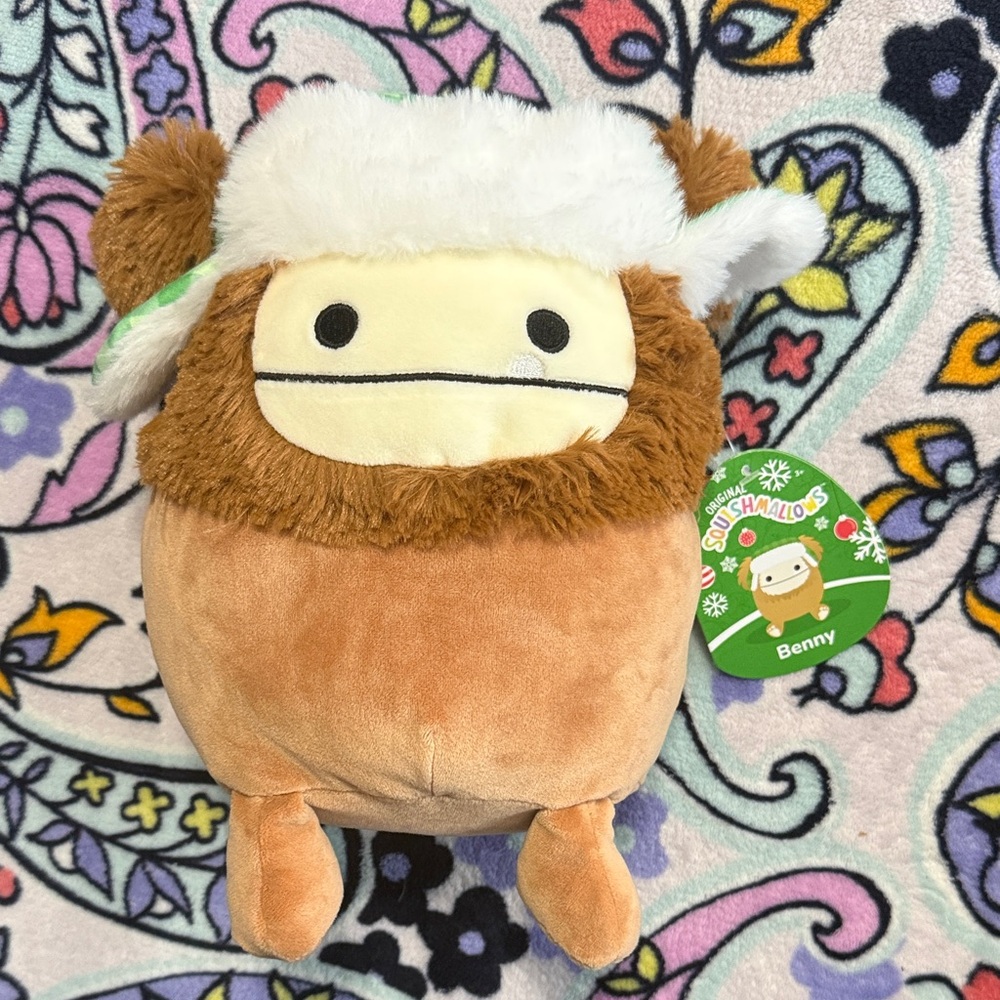 Squishmallows 7.5" Benny The Bigfoot with Trapper Hat